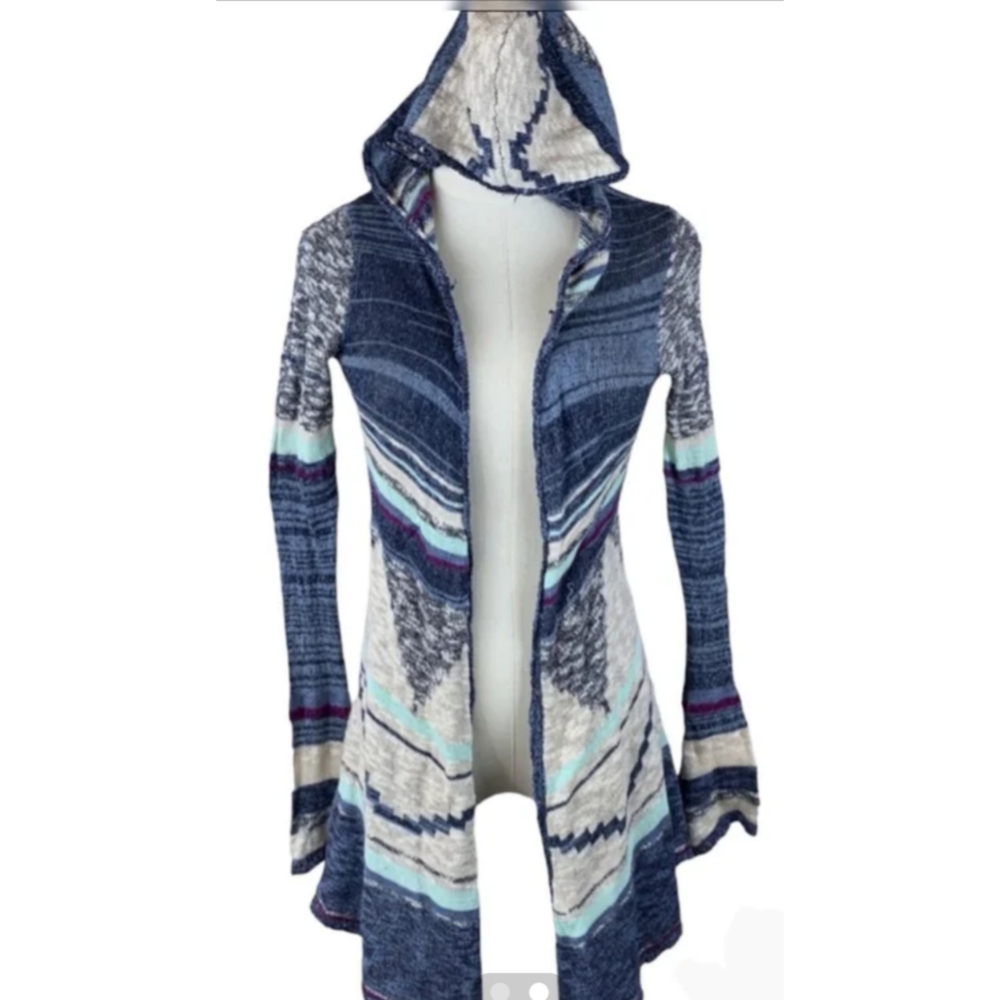 Women's Mudd Hooded Sweater with Blue and Cream Pattern - Picture 2 of 2